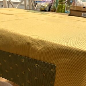 Card table Tablecloth with pockets gokd with green